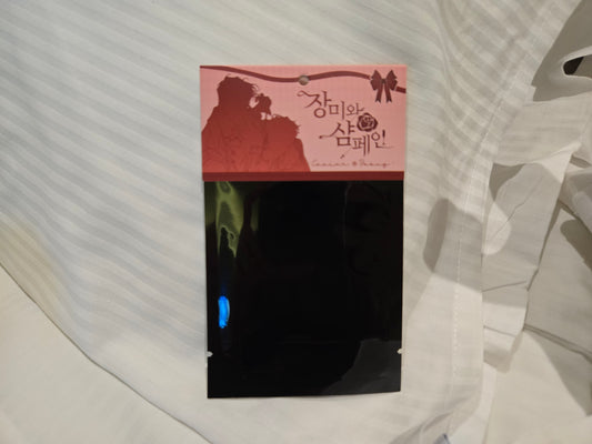 Roses and Champagne "Escape" Photocard Blind Pack