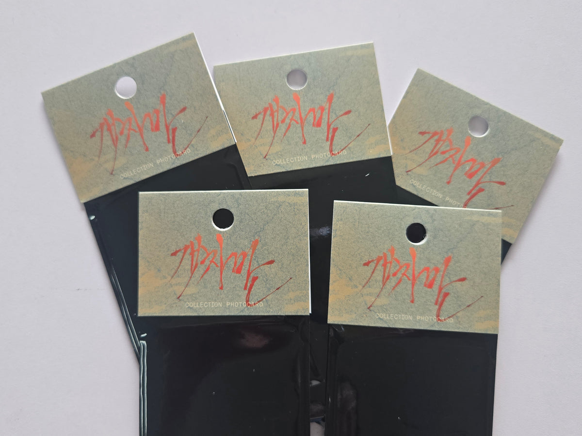 Miscreants and Mayhem PHOTOCARD Random Pack