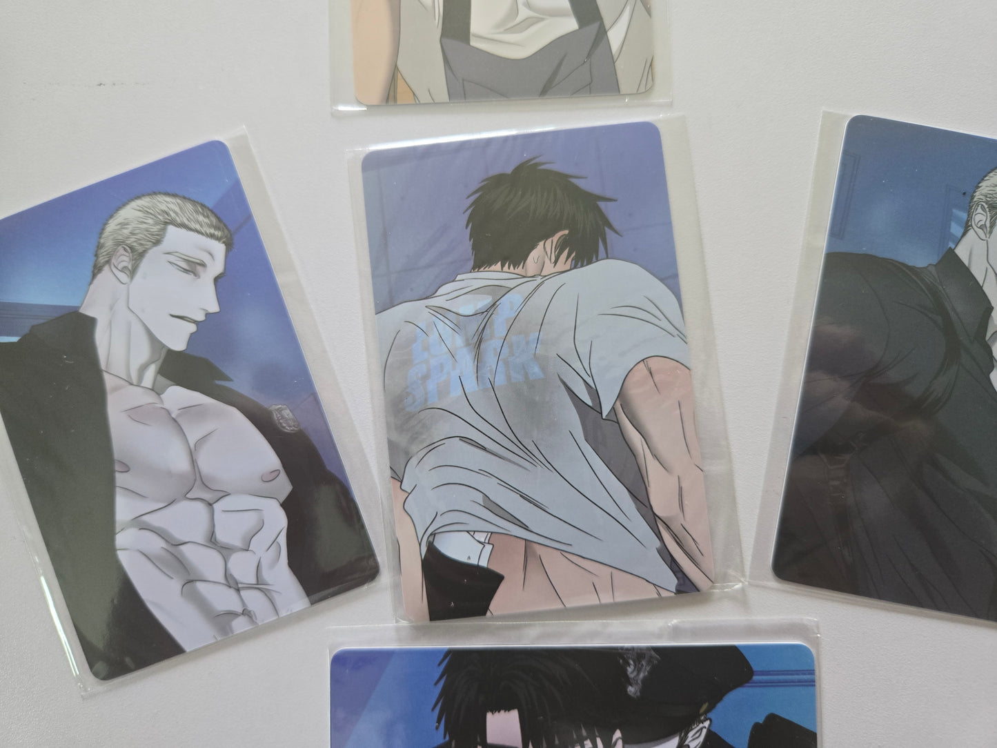 Shutline Shingun Back facing Photocard